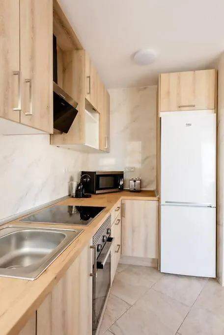 Amplio Con Vistas Al Mar Y Piscina En Benalmadena Διαμέρισμα